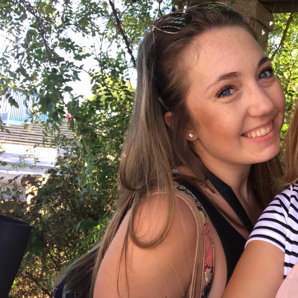 Meet Your Posher, Cailin!